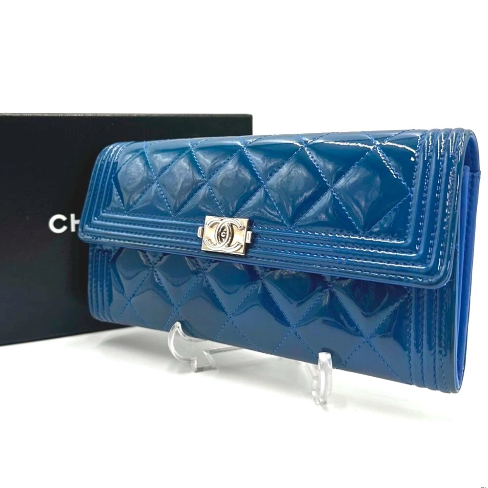 💙CHANEL Long Wallet Black Patent Leather – Quilted CC Logo